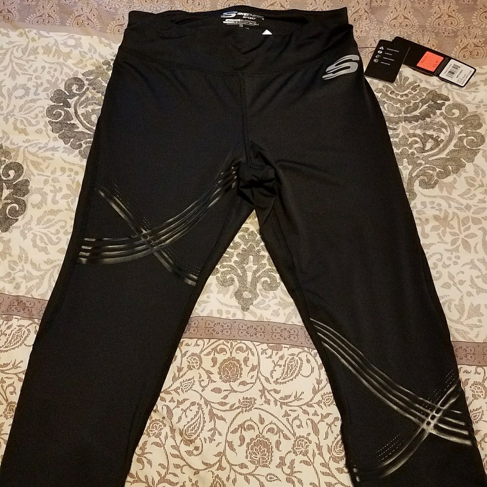Sketchers capri leggings
